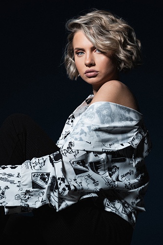 Young Women Captured by Steffen Sharikov - Headshot Photographer