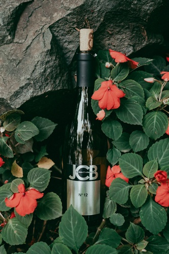 Wine on the Rock Commerical Branding Photography by Minneapolis Photographer