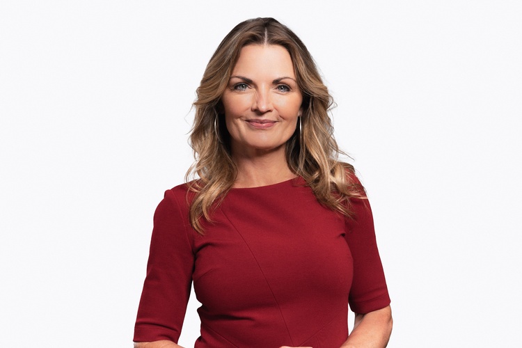 Woman With a Smiling Face - Commercial Headshots by Headshot Photographer in Minneapolis
