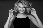 Women With a Smiling Face Captured by Steffen Sharikov